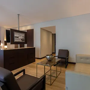 Airport By Ihg Bogotá